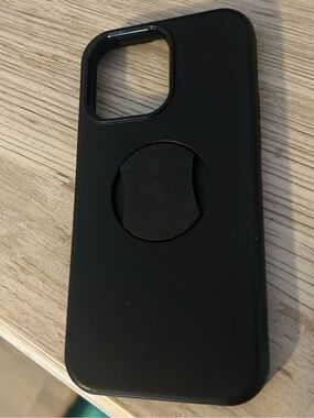 Black OtterBox OtterGrip Symmetry Series Case - iPhone 14 Pro Max